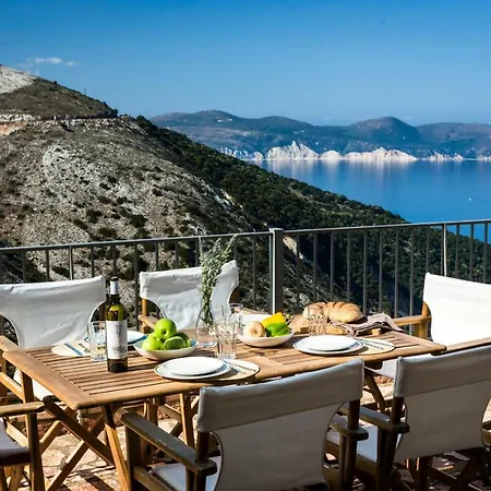 Myrtos Bay * Anomeriá